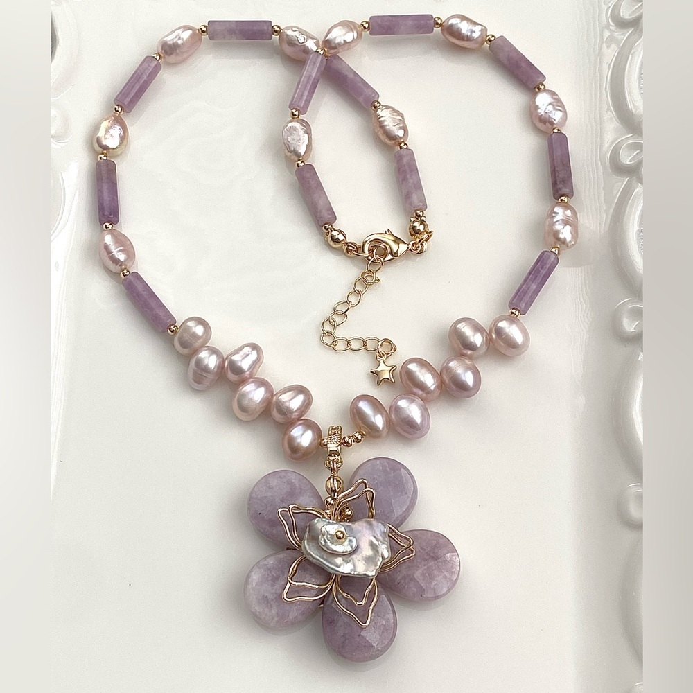 GP52-Handmade Lavander Amethyst And Pink Pearl Detachable Flower Necklace